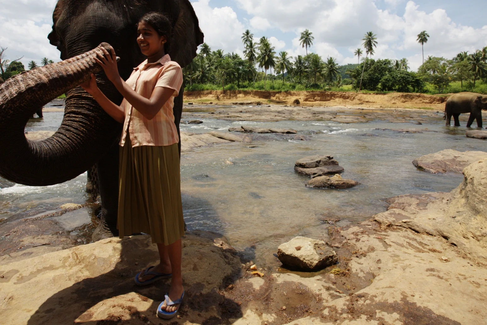 Tradewind-Pictures - Chandani und ihr Elefant - 01